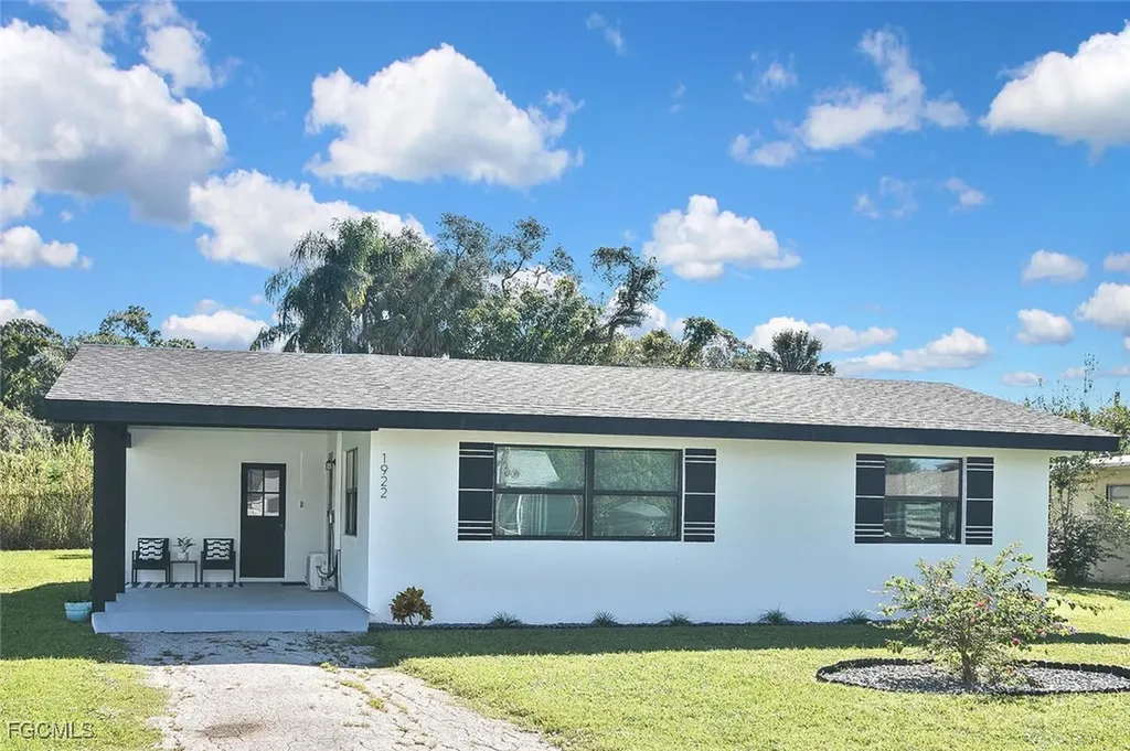 1922 Flamingo Drive North Fort Myers FL 33917