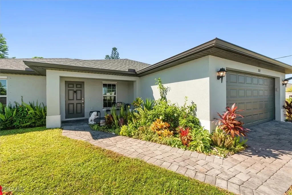 202 NE 20th Terrace Cape Coral FL 33909