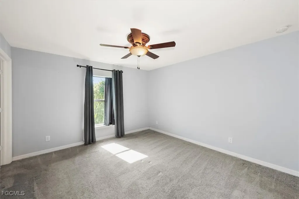 202 NE 20th Terrace Cape Coral FL 33909