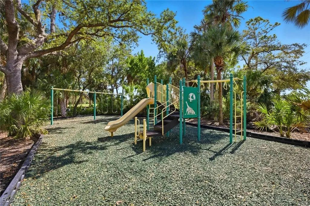 18911 Bay Woods Lake Drive Fort Myers FL 33908