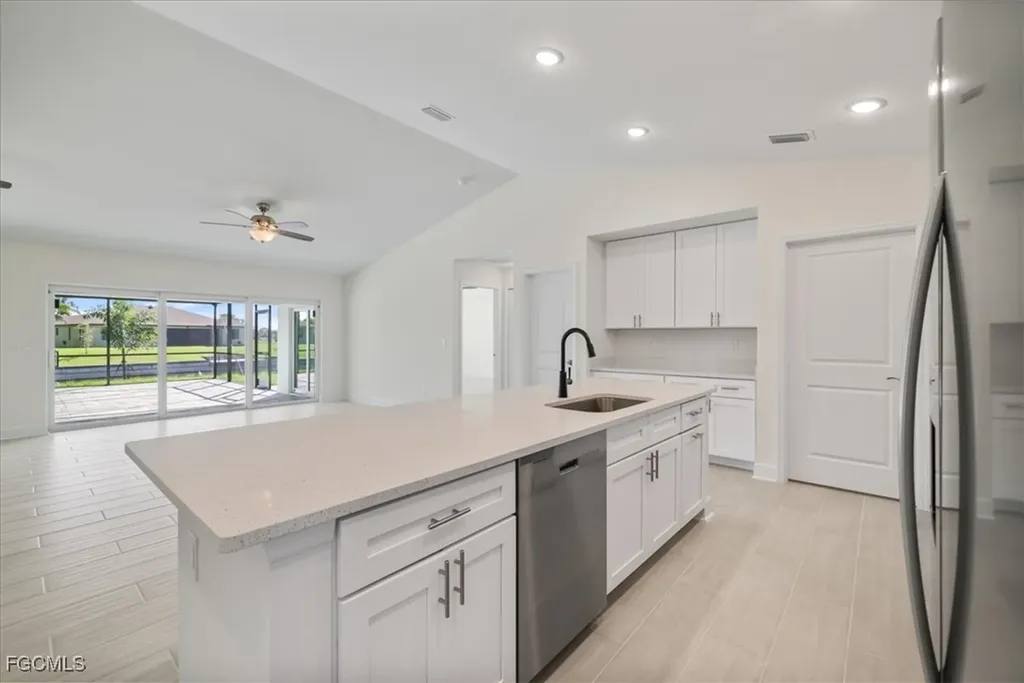 2323 SW 5th Place Cape Coral FL 33991