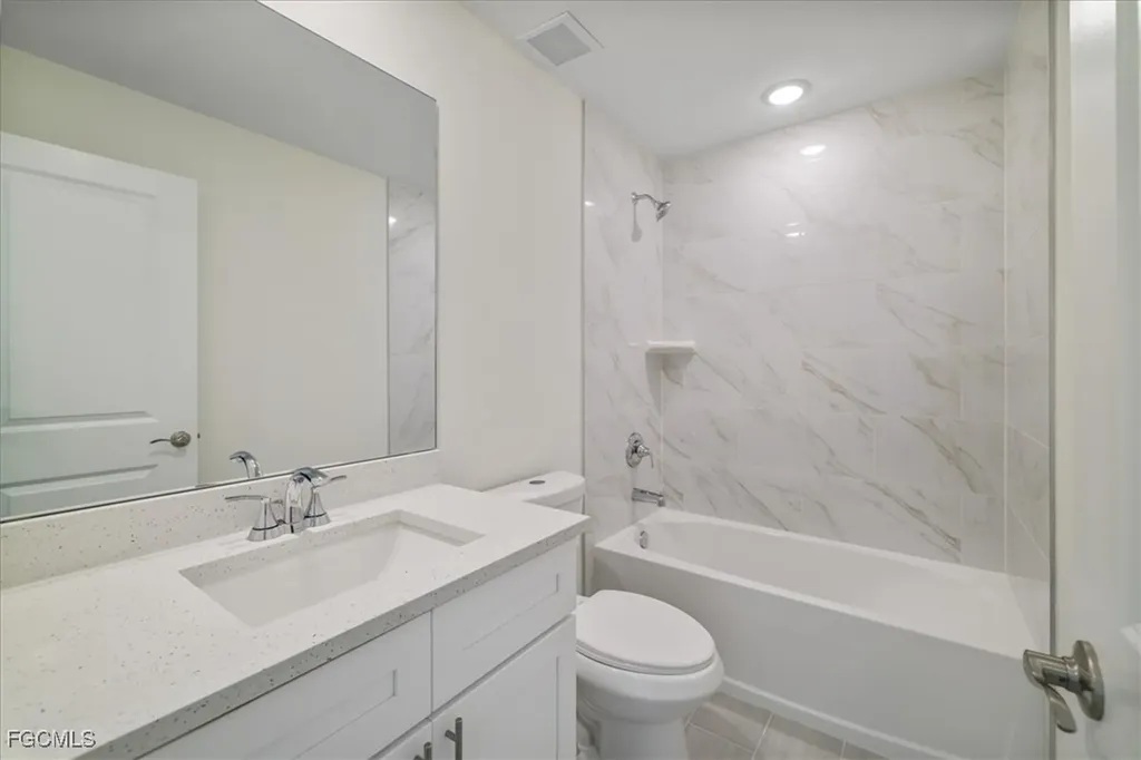 2323 SW 5th Place Cape Coral FL 33991