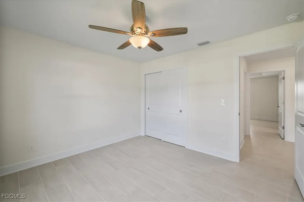 2323 SW 5th Place Cape Coral FL 33991