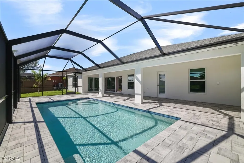 2323 SW 5th Place Cape Coral FL 33991