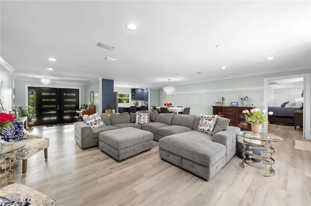 4701 Mcgregor Boulevard Fort Myers FL 33901