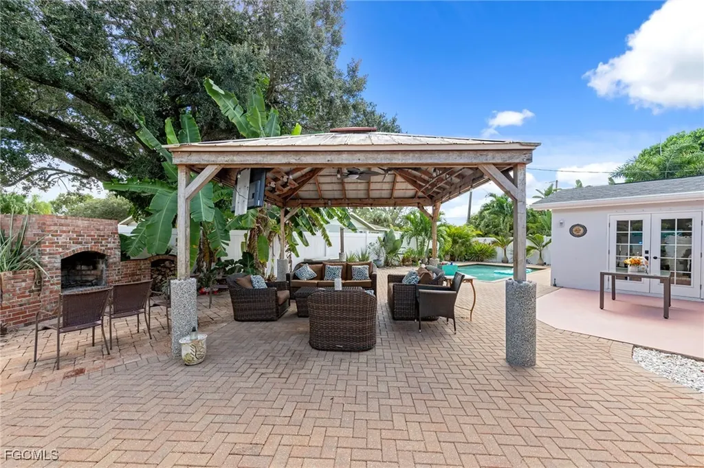 4701 Mcgregor Boulevard Fort Myers FL 33901