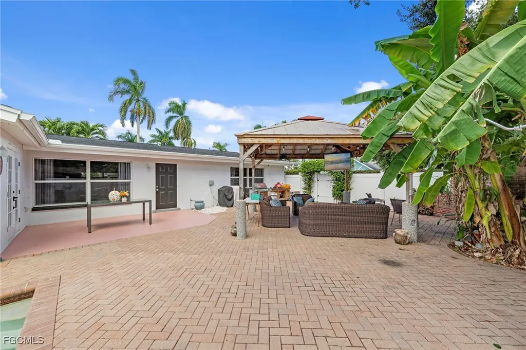 4701 Mcgregor Boulevard Fort Myers FL 33901