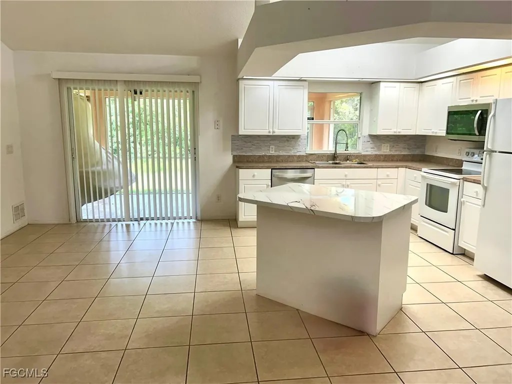 947 Hunter Street E Lehigh Acres FL 33974
