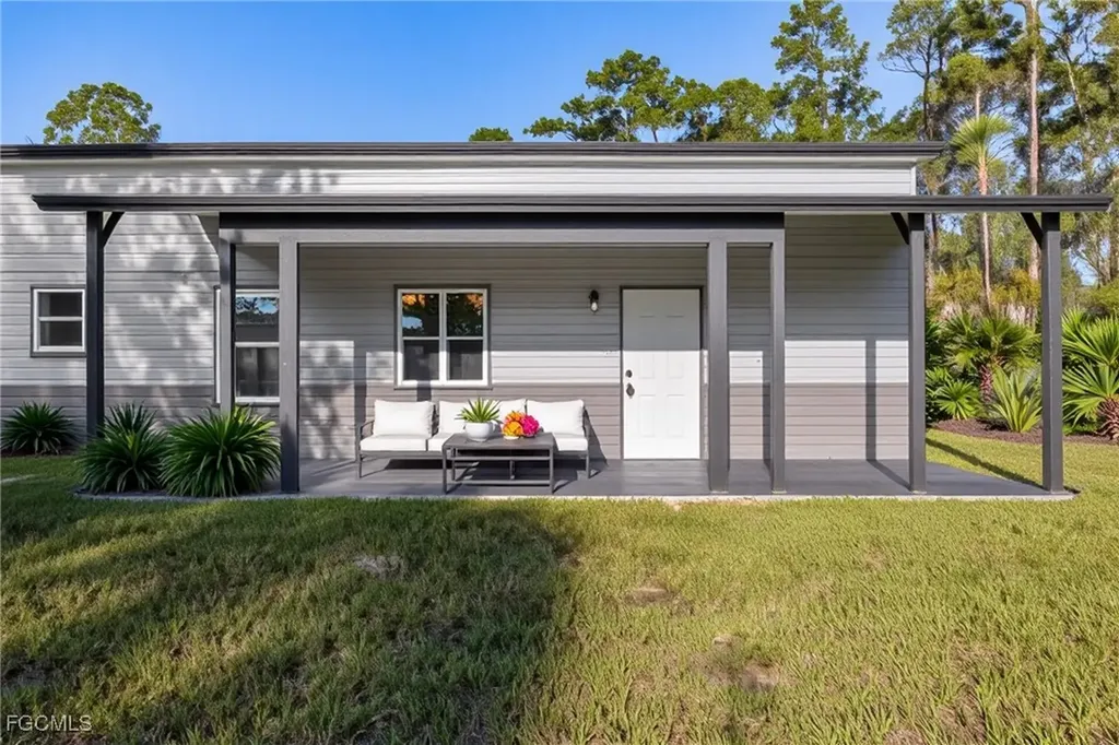 3823 Highlight Street Fort Myers FL 33905