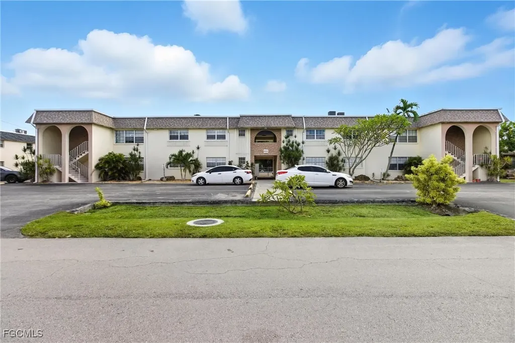4931 Vincennes Court Cape Coral FL 33904