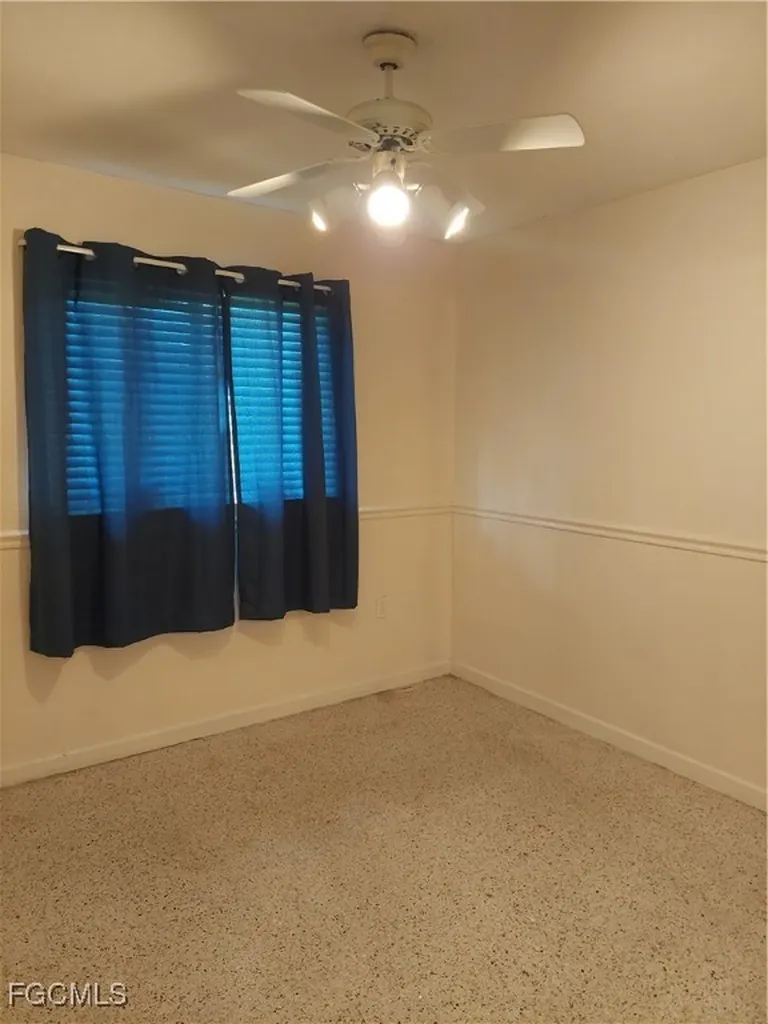 1661 Manor Avenue Fort Myers FL 33901