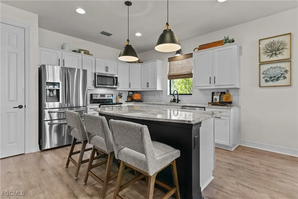 15711 Angelica Drive Alva FL 33920