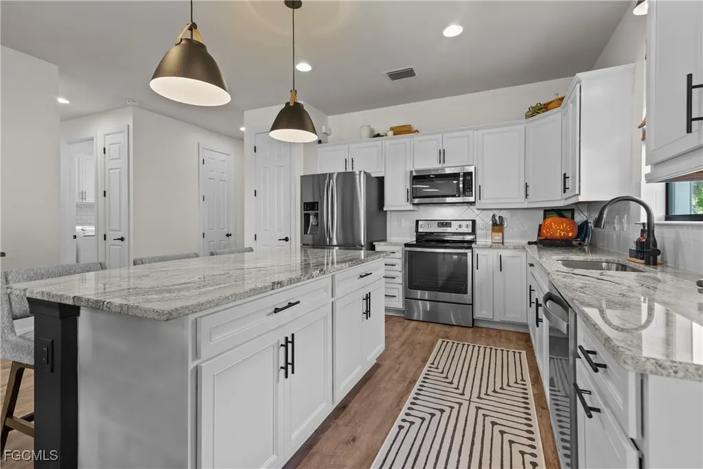 15711 Angelica Drive Alva FL 33920