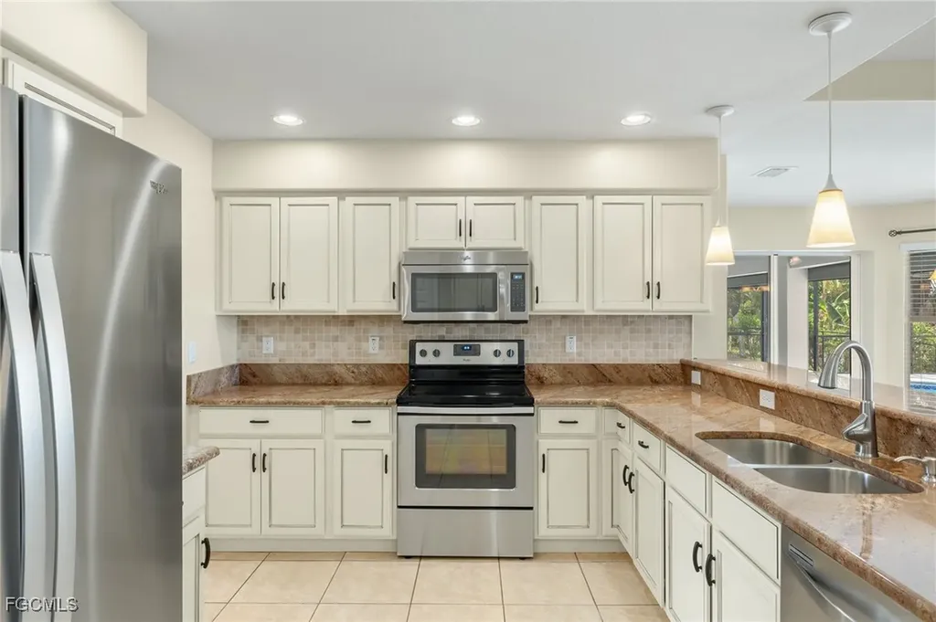 1418 Shelby Parkway Cape Coral FL 33904