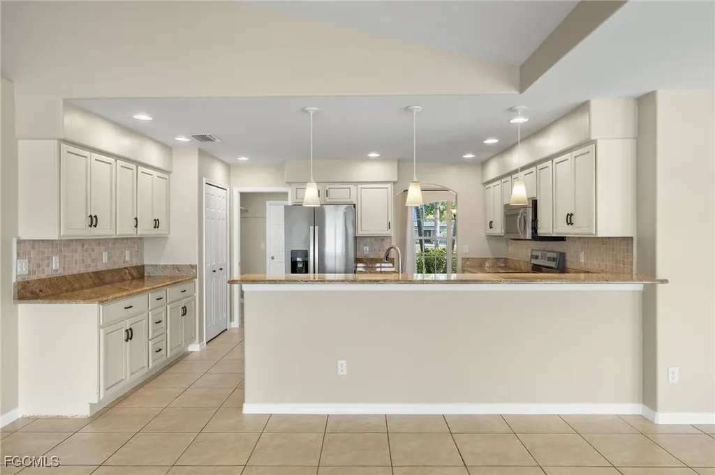 1418 Shelby Parkway Cape Coral FL 33904