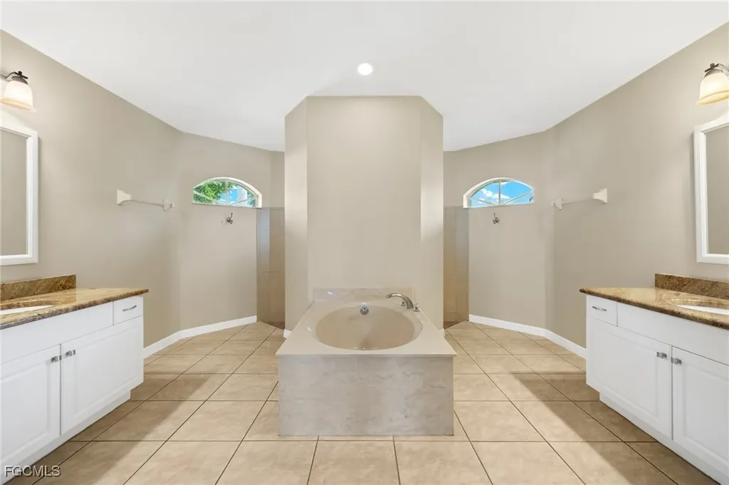 1418 Shelby Parkway Cape Coral FL 33904