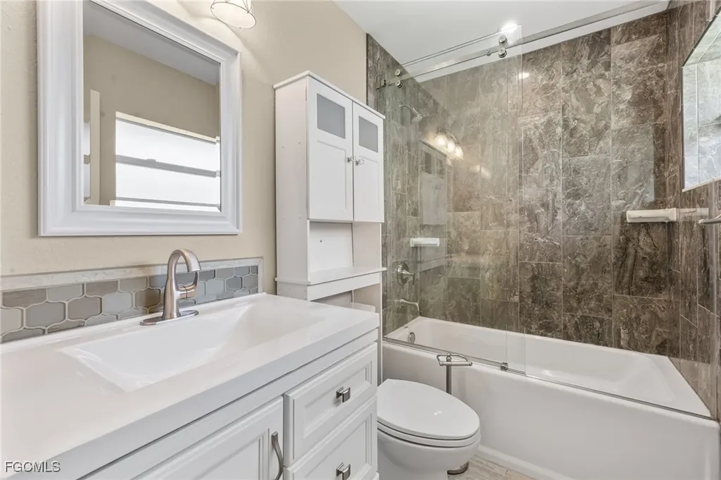 1418 Shelby Parkway Cape Coral FL 33904