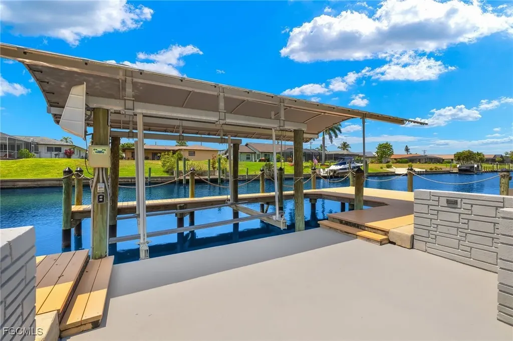 1418 Shelby Parkway Cape Coral FL 33904