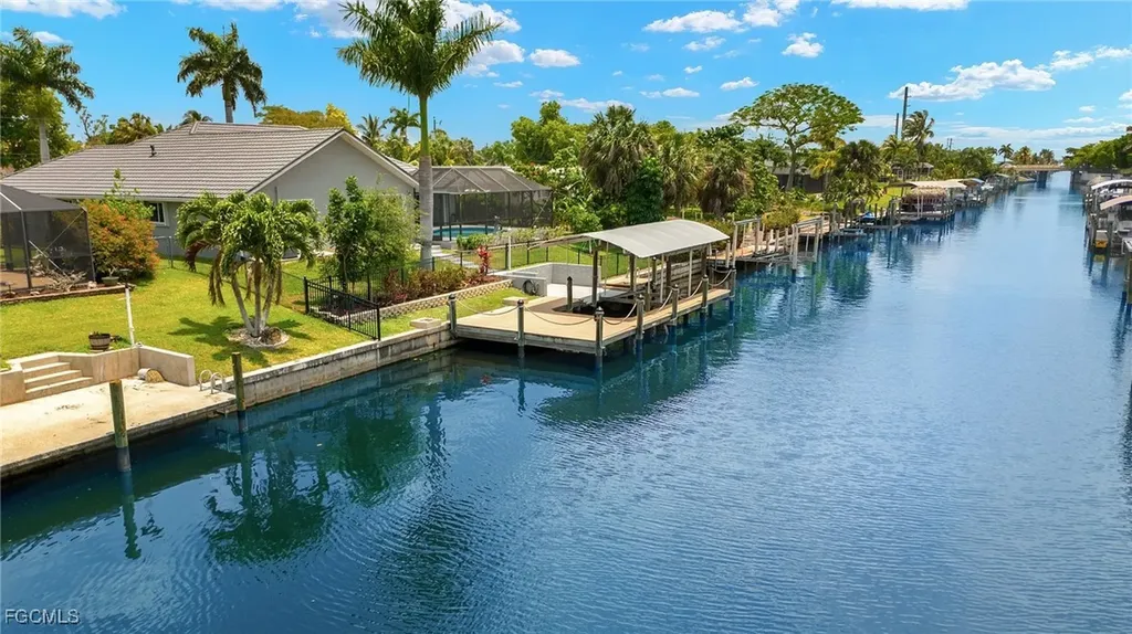 1418 Shelby Parkway Cape Coral FL 33904