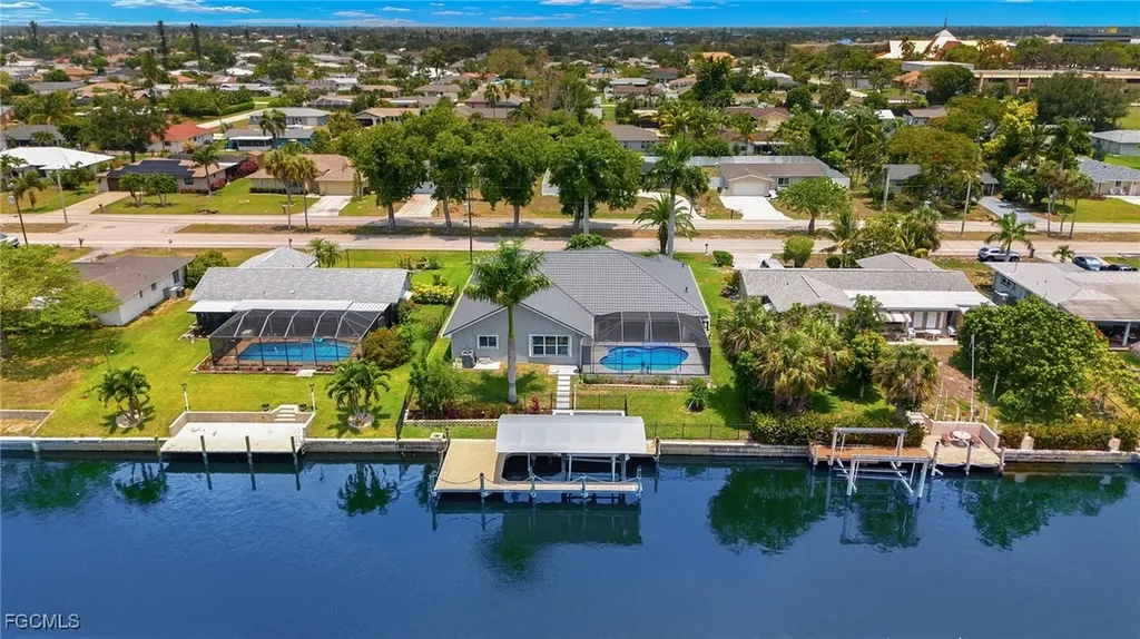1418 Shelby Parkway Cape Coral FL 33904
