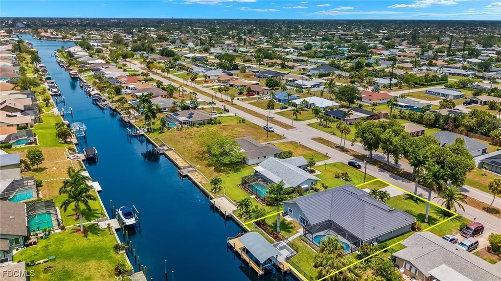 1418 Shelby Parkway Cape Coral FL 33904