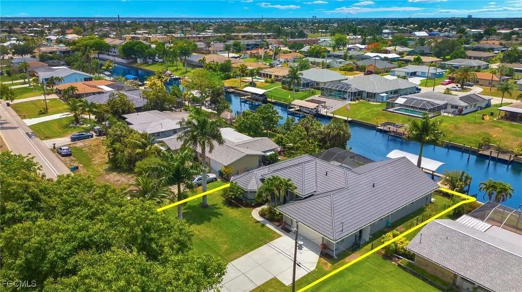 1418 Shelby Parkway Cape Coral FL 33904
