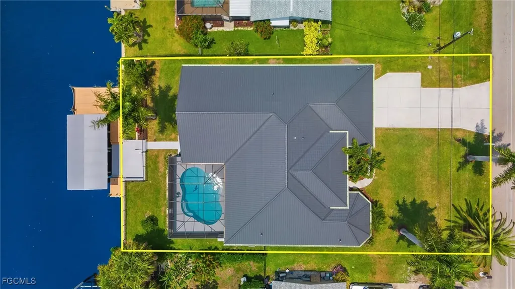 1418 Shelby Parkway Cape Coral FL 33904
