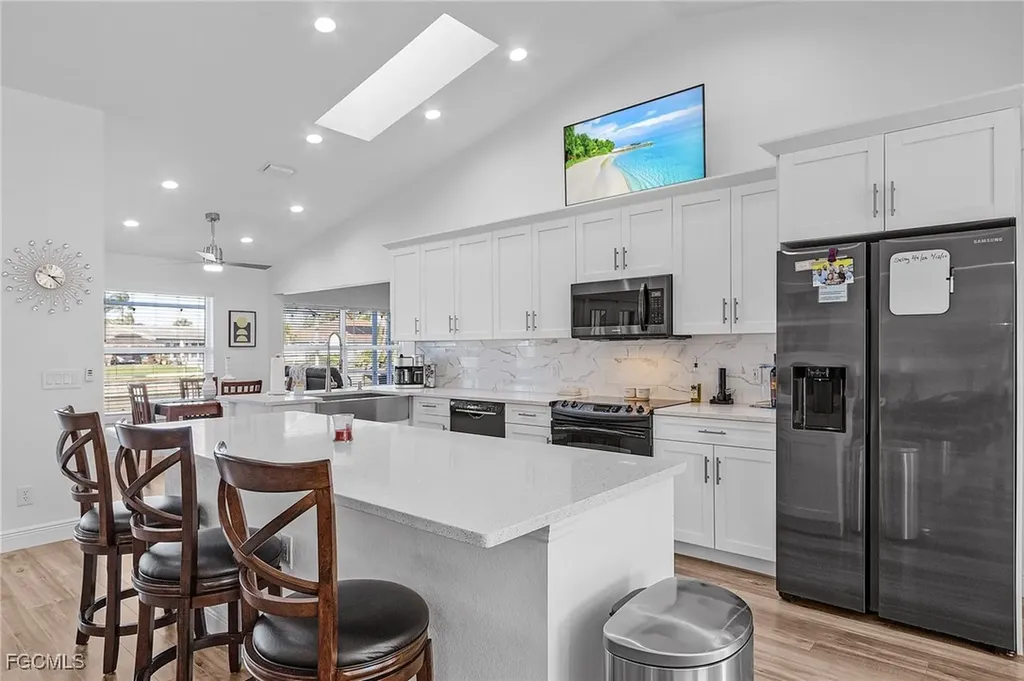 2027 SE 21st Street Cape Coral FL 33990