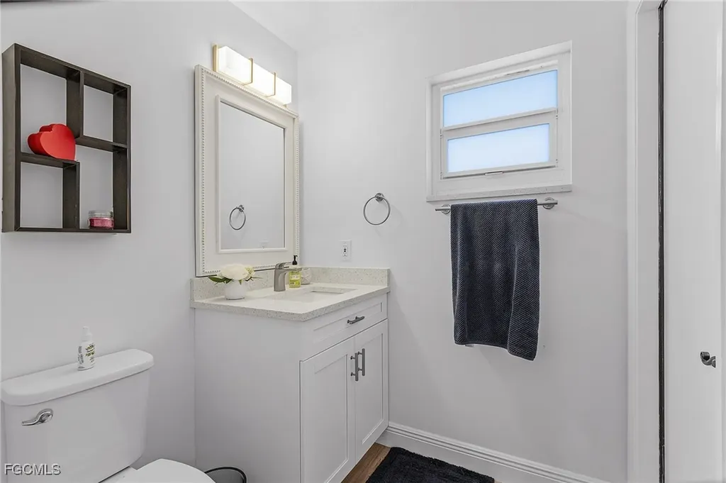 2027 SE 21st Street Cape Coral FL 33990