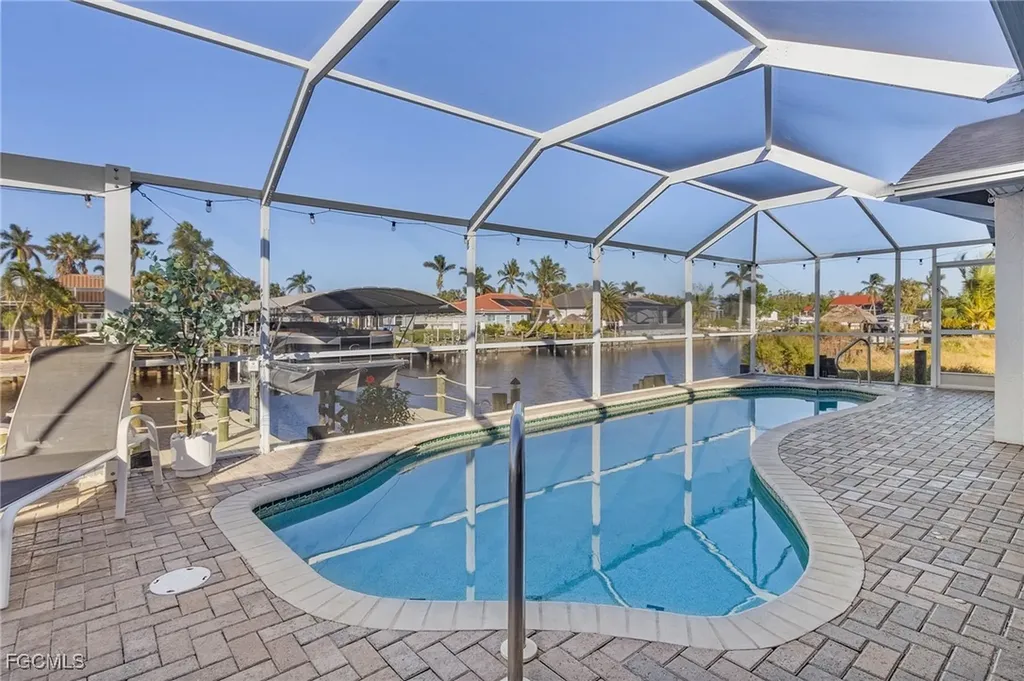 2027 SE 21st Street Cape Coral FL 33990