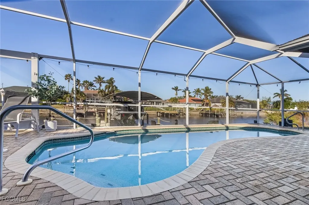 2027 SE 21st Street Cape Coral FL 33990
