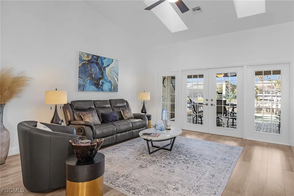 2027 SE 21st Street Cape Coral FL 33990