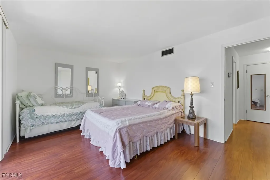 2907 Del Prado Boulevard S Cape Coral FL 33904