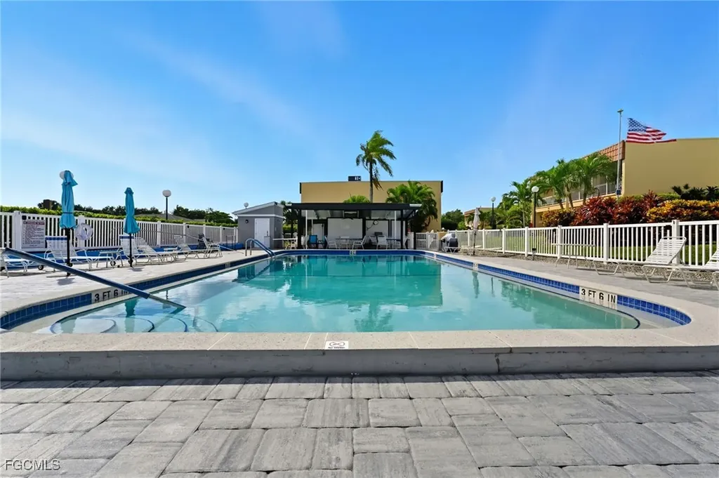 2907 Del Prado Boulevard S Cape Coral FL 33904