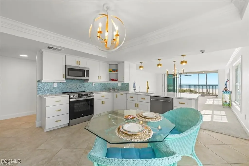 3145 W Gulf Drive Sanibel FL 33957