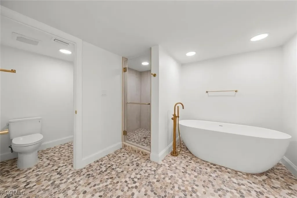 3145 W Gulf Drive Sanibel FL 33957