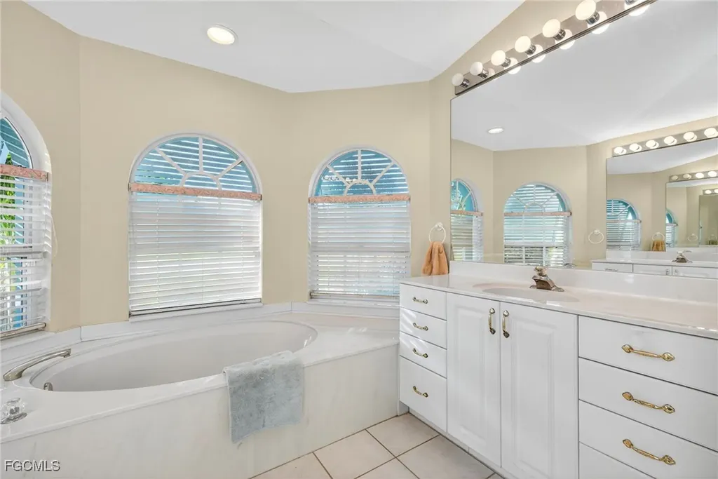 2505 SW 53rd Terrace Cape Coral FL 33914
