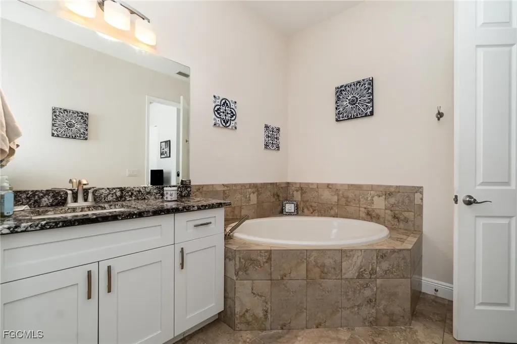 3137 SE 8th Avenue Cape Coral FL 33904