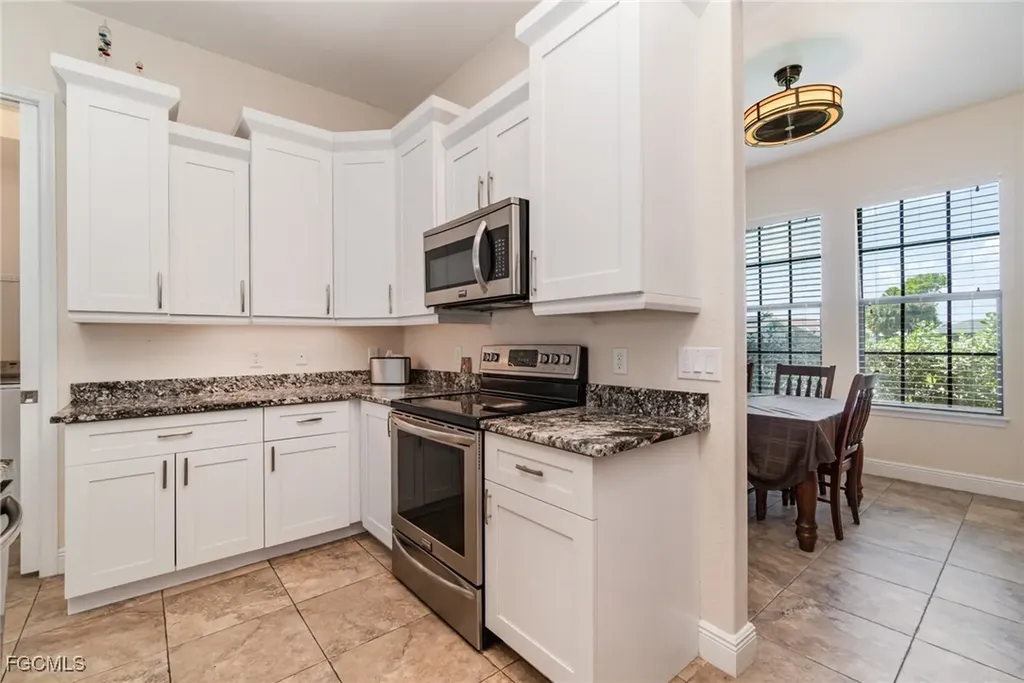 3137 SE 8th Avenue Cape Coral FL 33904