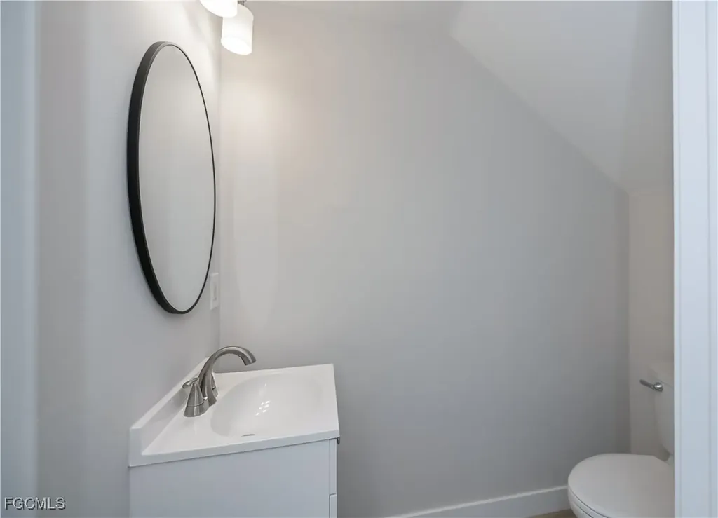 3345 N Key Drive North Fort Myers FL 33903