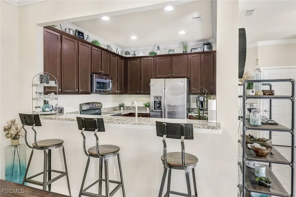 8121 Summerfield Street Fort Myers FL 33919
