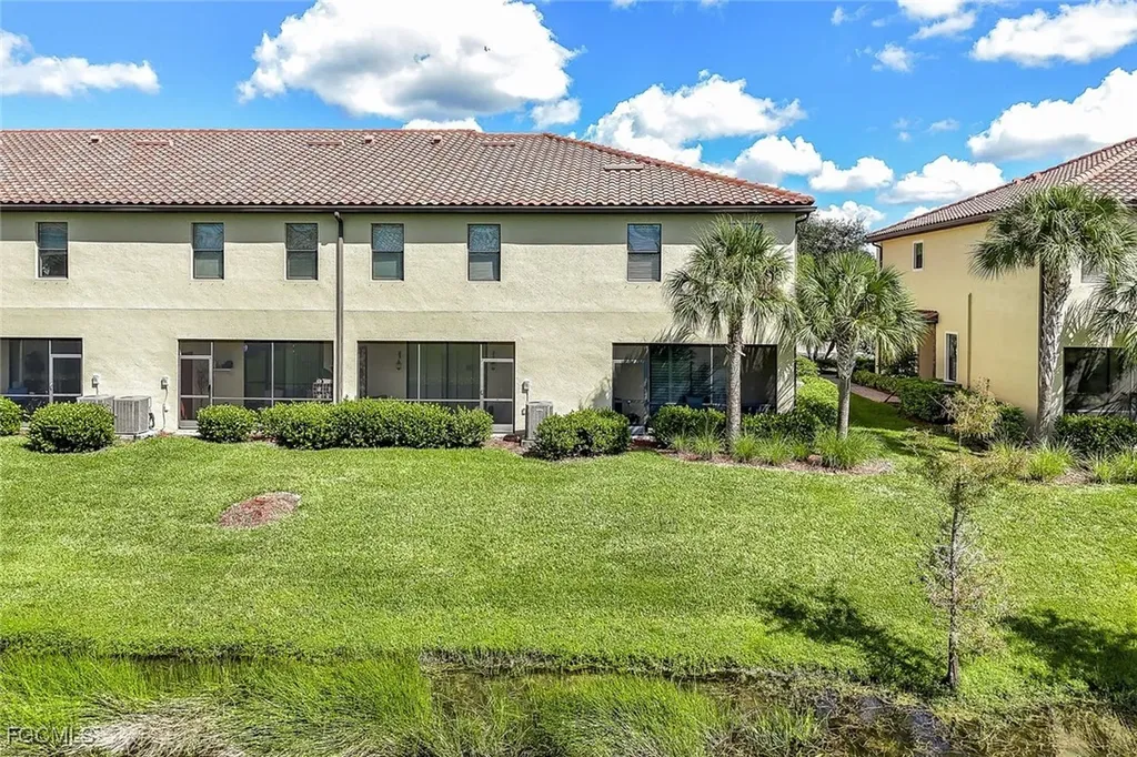 8121 Summerfield Street Fort Myers FL 33919
