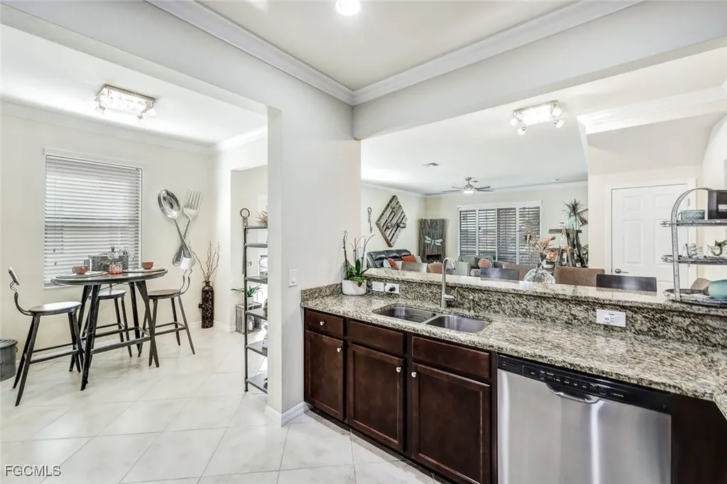 8121 Summerfield Street Fort Myers FL 33919