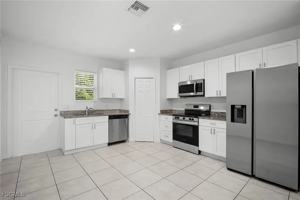 3309 Armstrong Court Fort Myers FL 33916