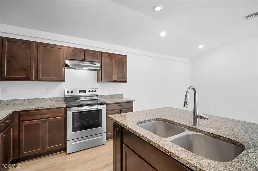 343 Reeves Street Lehigh Acres FL 33972
