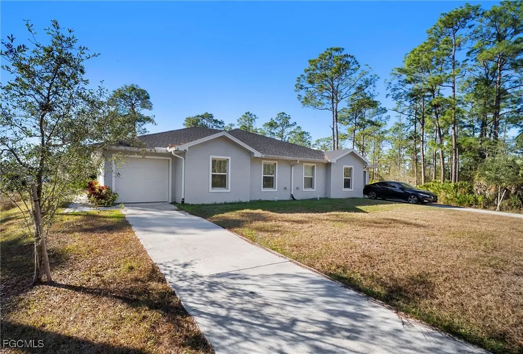 343 Reeves Street Lehigh Acres FL 33972