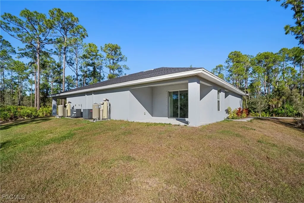 343 Reeves Street Lehigh Acres FL 33972