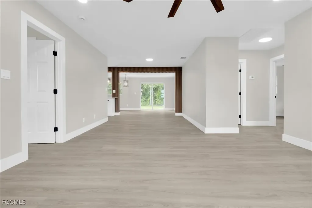 462 Muskegon Avenue Fort Myers FL 33905