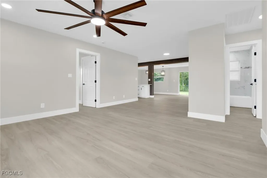 462 Muskegon Avenue Fort Myers FL 33905