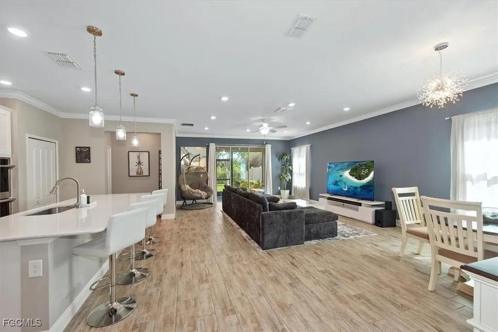 8753 Cascade Price Circle North Fort Myers FL 33917
